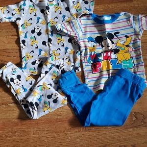 Disney 4 piece PJ set size 4T